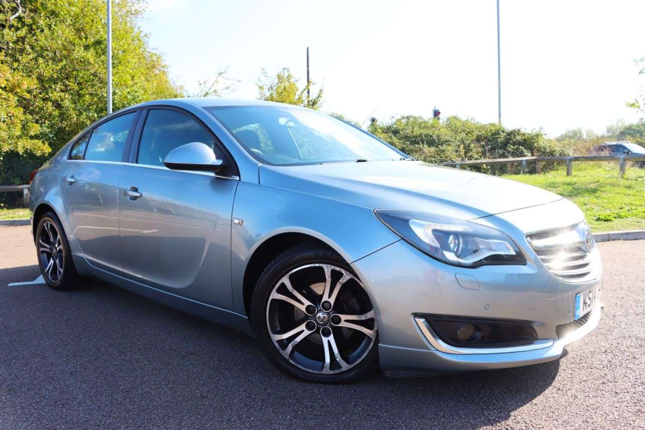 A 2014 VAUXHALL INSIGNIA 2.0 CDTi ecoFLEX Limited Edition Hatchback 5dr Diesel Manual Euro 5 (s/s) ( A 2014 VAUXHALL INSIGNIA 2.0 CDTi ecoFLEX Limited Edition Hatchback 5dr Diesel Manual Euro 5 (s/s) (
