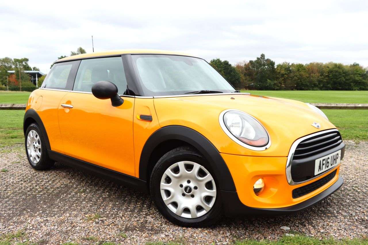 A 2016 MINI HATCH 1.5 One D Hatchback 3dr Diesel Manual Euro 6 (s/s) (95 ps) Just Serviced Re A 2016 MINI HATCH 1.5 One D Hatchback 3dr Diesel Manual Euro 6 (s/s) (95 ps) Just Serviced Re