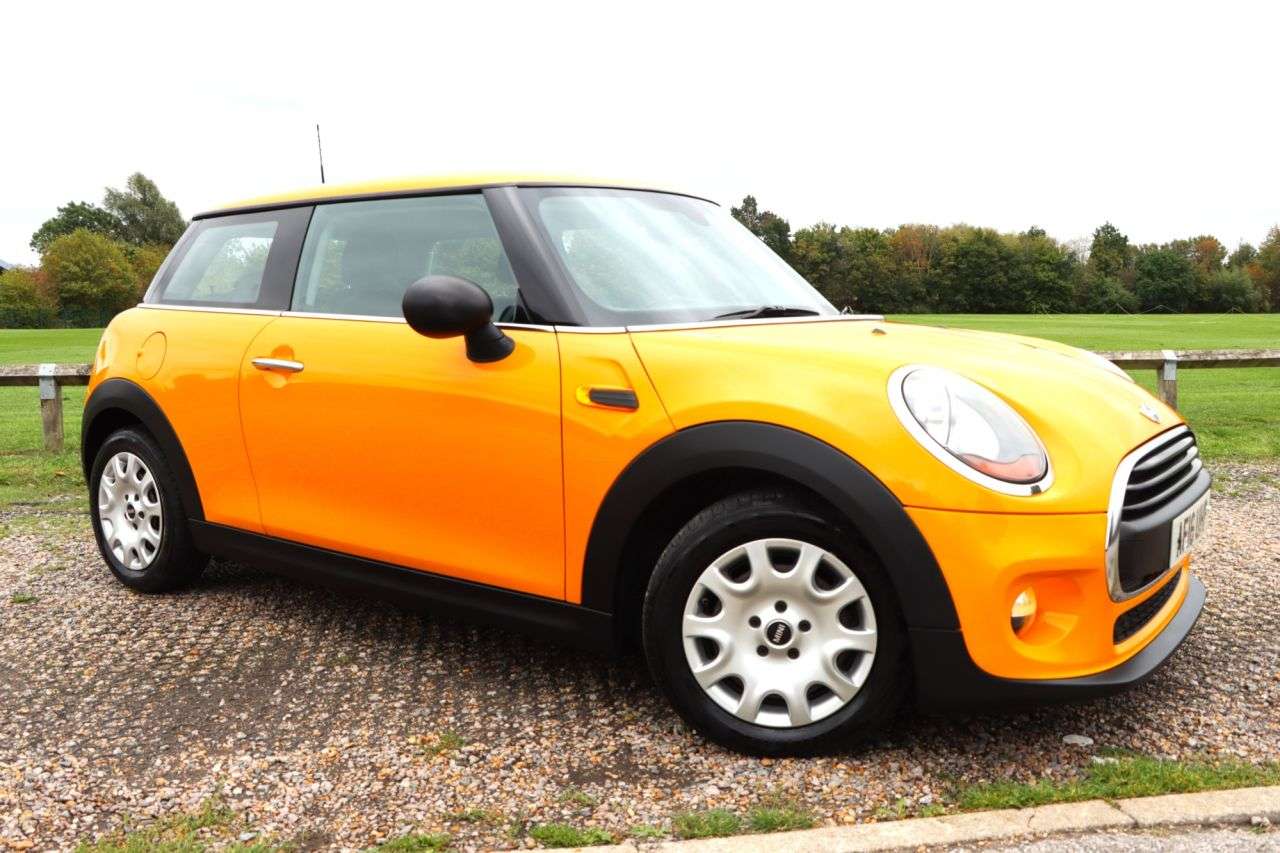 A 2016 MINI HATCH 1.5 One D Hatchback 3dr Diesel Manual Euro 6 (s/s) (95 ps) Just Serviced Re A 2016 MINI HATCH 1.5 One D Hatchback 3dr Diesel Manual Euro 6 (s/s) (95 ps) Just Serviced Re