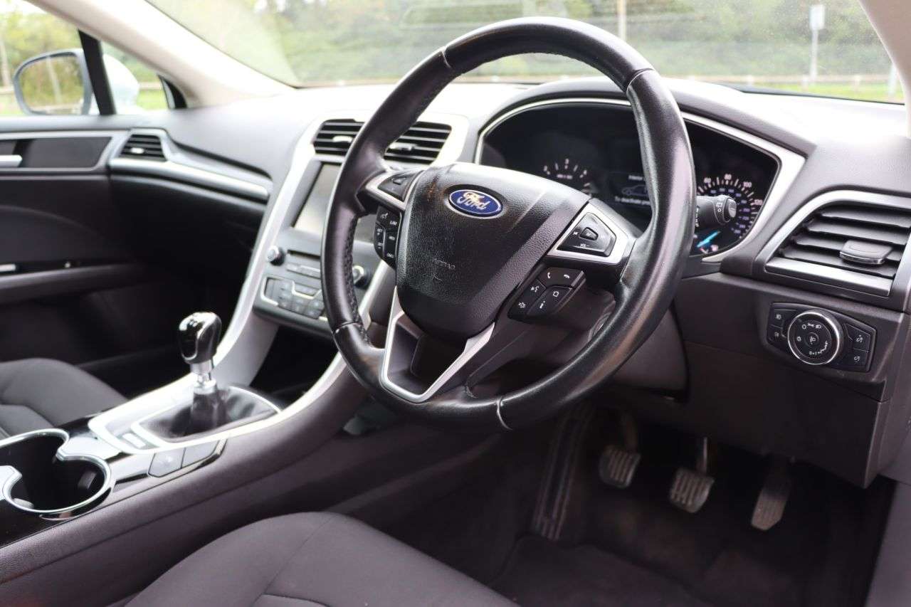 2015 FORD MONDEO 2015 FORD MONDEO