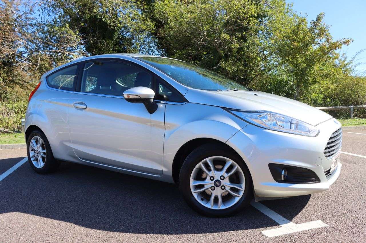 A 2017 FORD FIESTA 1.0T EcoBoost Zetec Hatchback 3dr Petrol Manual Euro 6 (s/s) (100 ps) Just A 2017 FORD FIESTA 1.0T EcoBoost Zetec Hatchback 3dr Petrol Manual Euro 6 (s/s) (100 ps) Just