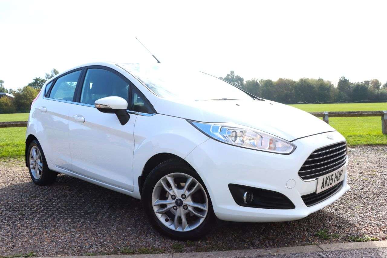 A 2015 FORD FIESTA 1.5 TDCi Zetec Hatchback 5dr Diesel Manual Euro 5 (75 ps) Just Serviced Rea A 2015 FORD FIESTA 1.5 TDCi Zetec Hatchback 5dr Diesel Manual Euro 5 (75 ps) Just Serviced Rea
