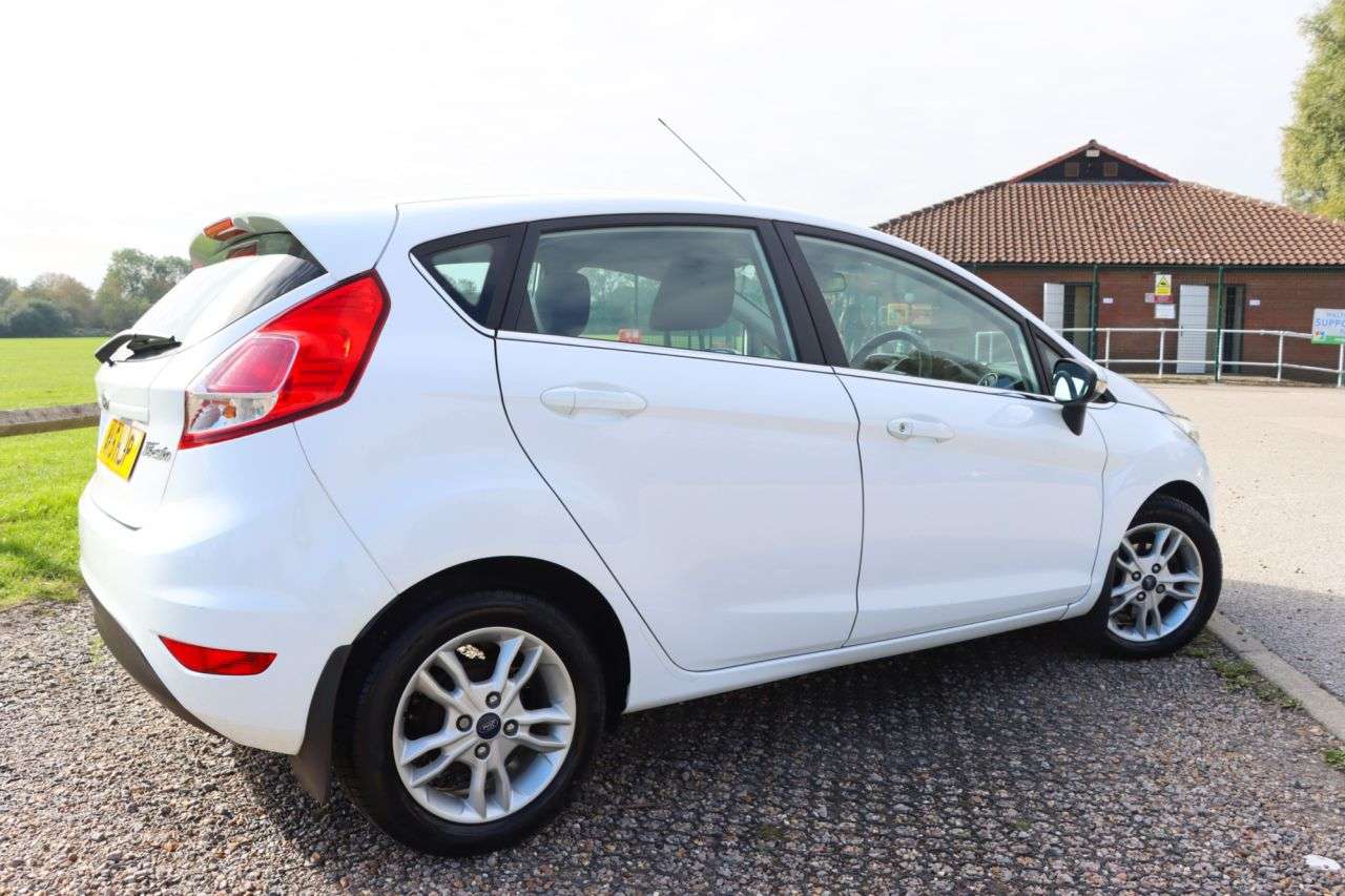 2015 FORD FIESTA 2015 FORD FIESTA
