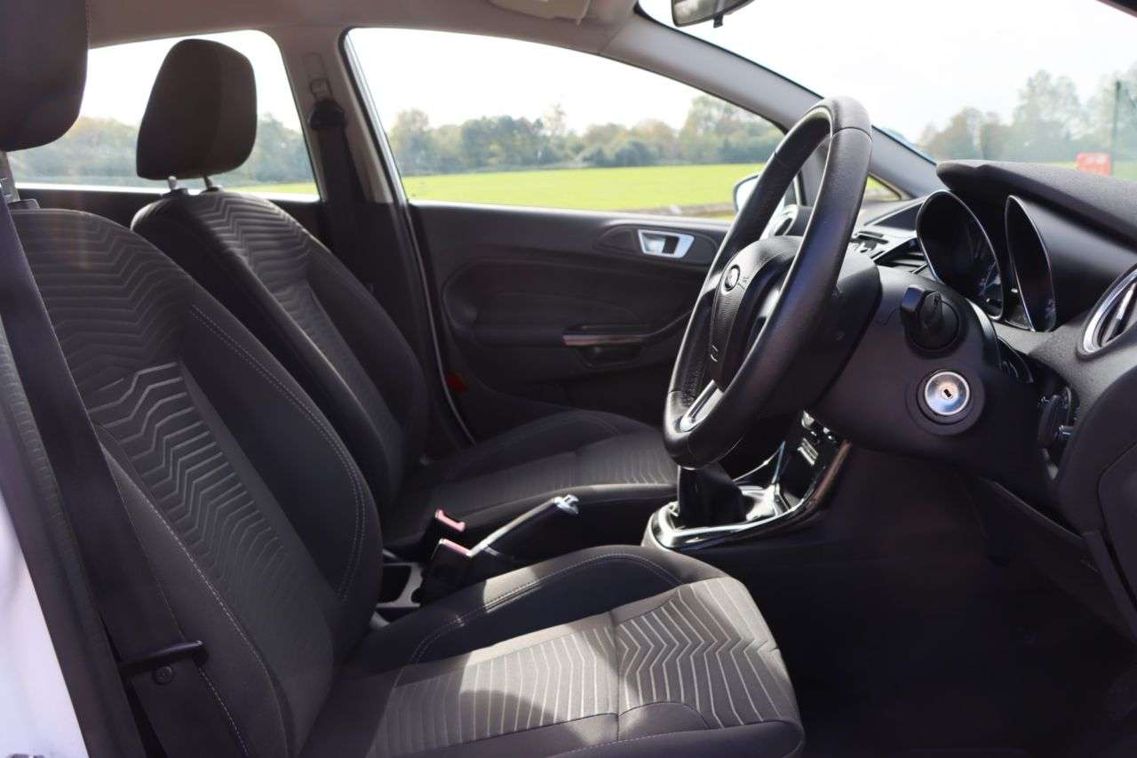 2015 FORD FIESTA 2015 FORD FIESTA