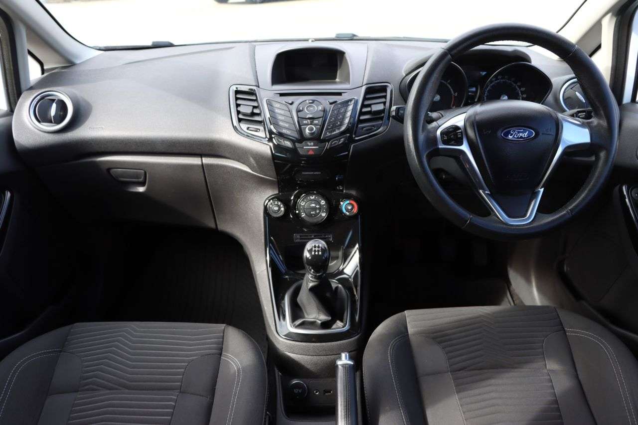 2015 FORD FIESTA 2015 FORD FIESTA