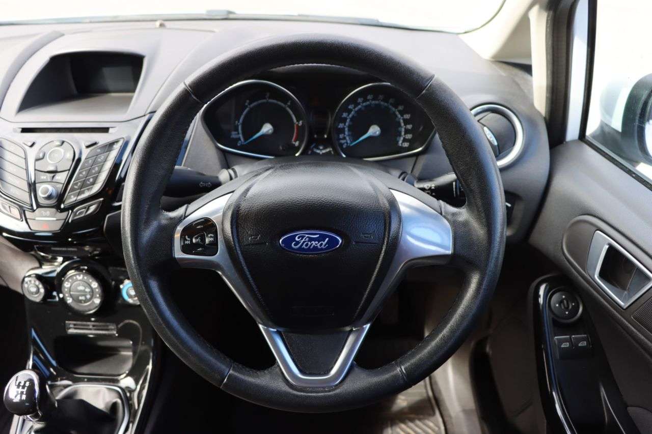 2015 FORD FIESTA 2015 FORD FIESTA