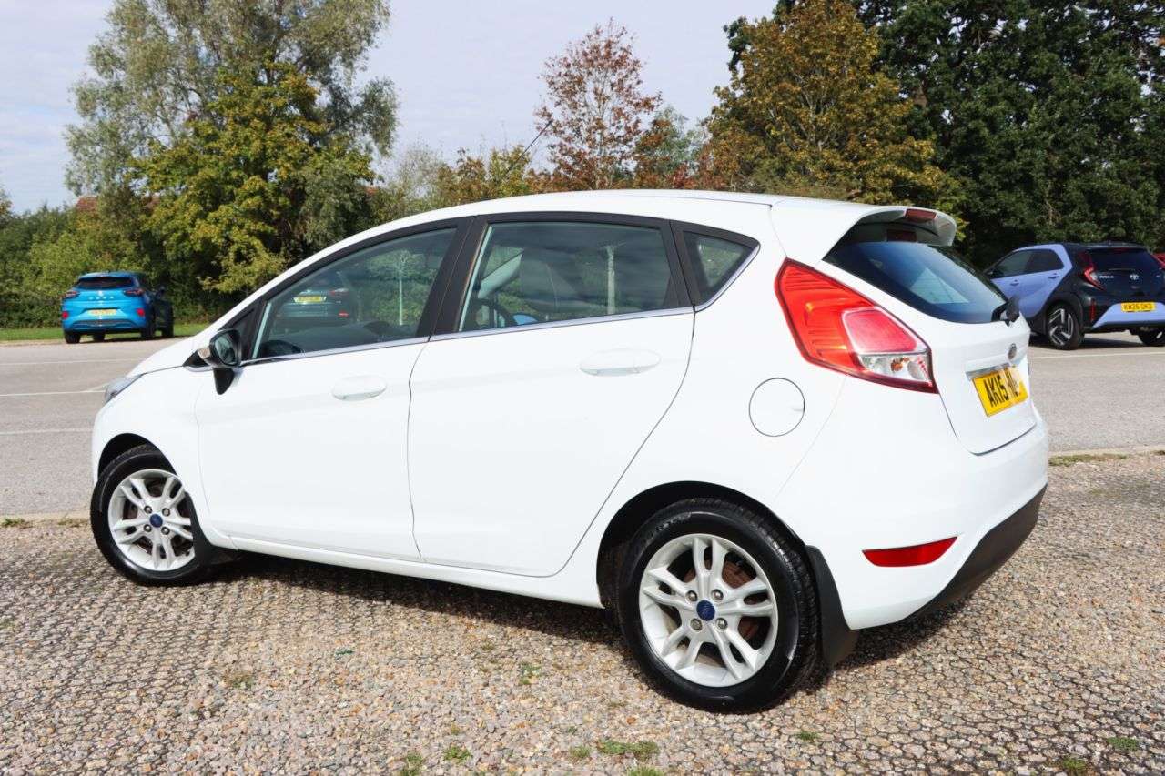 2015 FORD FIESTA 2015 FORD FIESTA