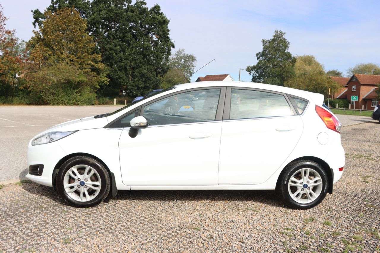 2015 FORD FIESTA 2015 FORD FIESTA