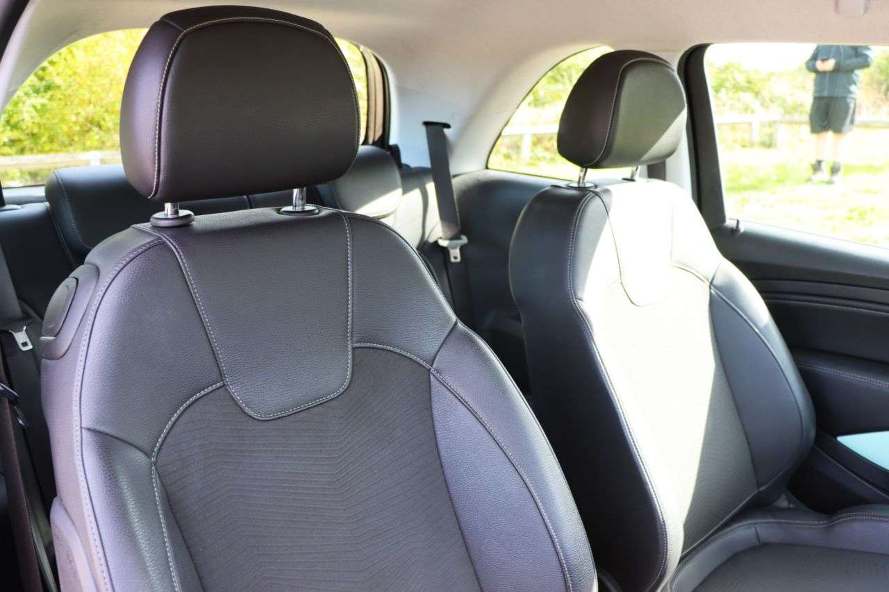 2017 VAUXHALL ADAM 2017 VAUXHALL ADAM