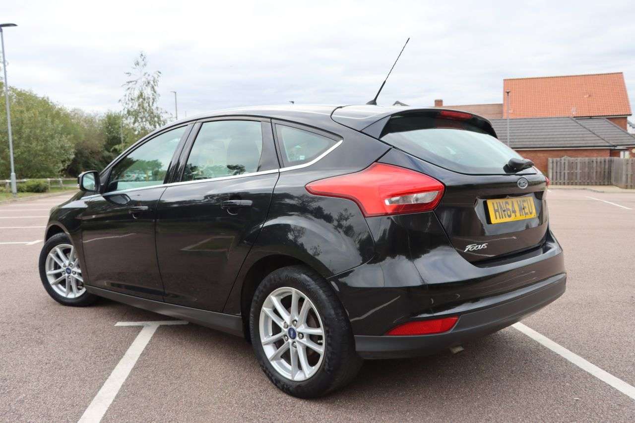A 2014 FORD FOCUS 1.5 TDCi Zetec Hatchback 5dr Diesel Manual Euro 6 (s/s) (120 ps) Just Servi A 2014 FORD FOCUS 1.5 TDCi Zetec Hatchback 5dr Diesel Manual Euro 6 (s/s) (120 ps) Just Servi