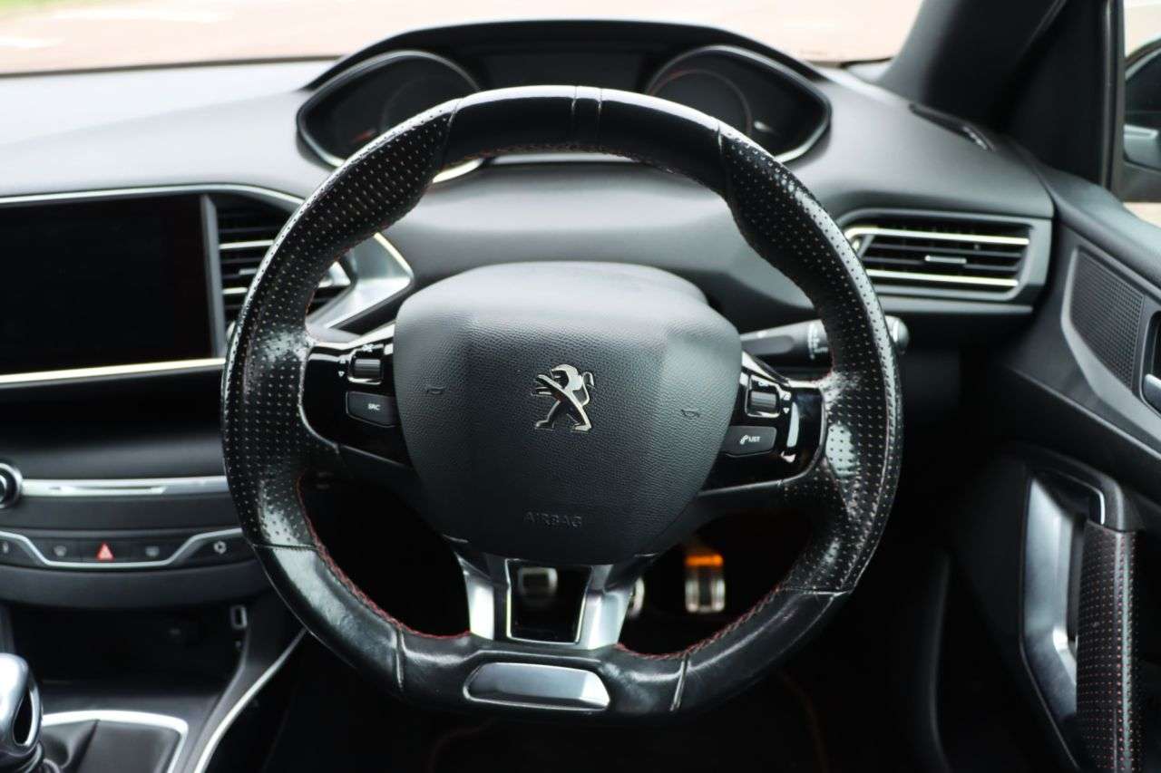2015 PEUGEOT 308 2015 PEUGEOT 308