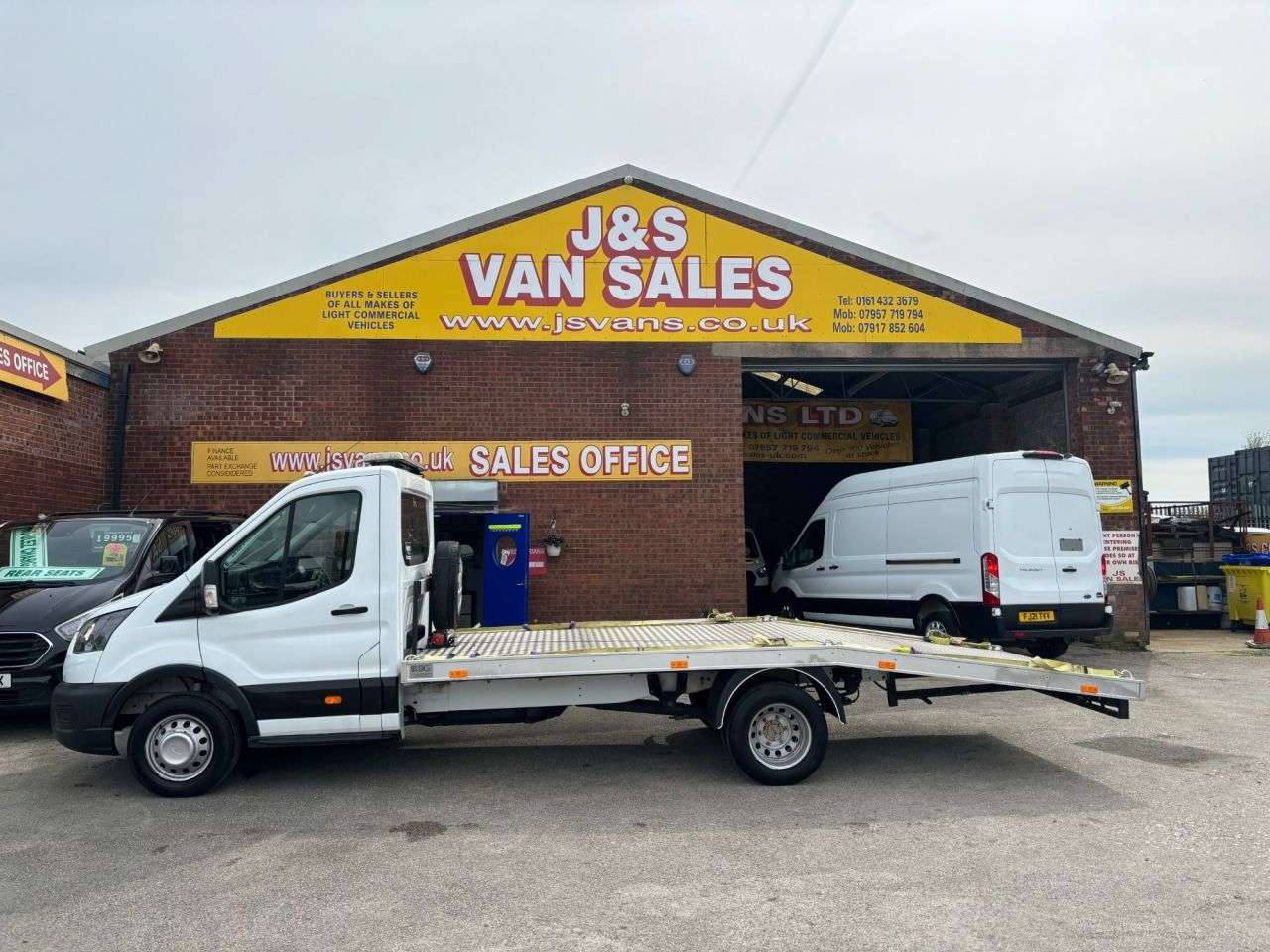 A 2020 FORD TRANSIT 350 LEADER C/C ECOBLUE A 2020 FORD TRANSIT 350 LEADER C/C ECOBLUE