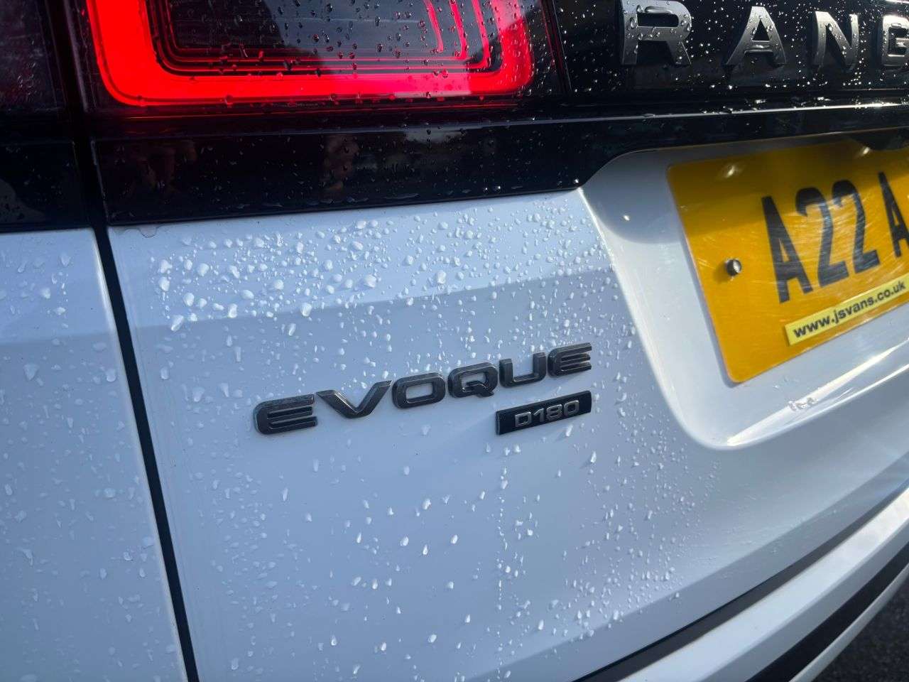 2020 LAND ROVER RANGE ROVER EVOQUE 2020 LAND ROVER RANGE ROVER EVOQUE