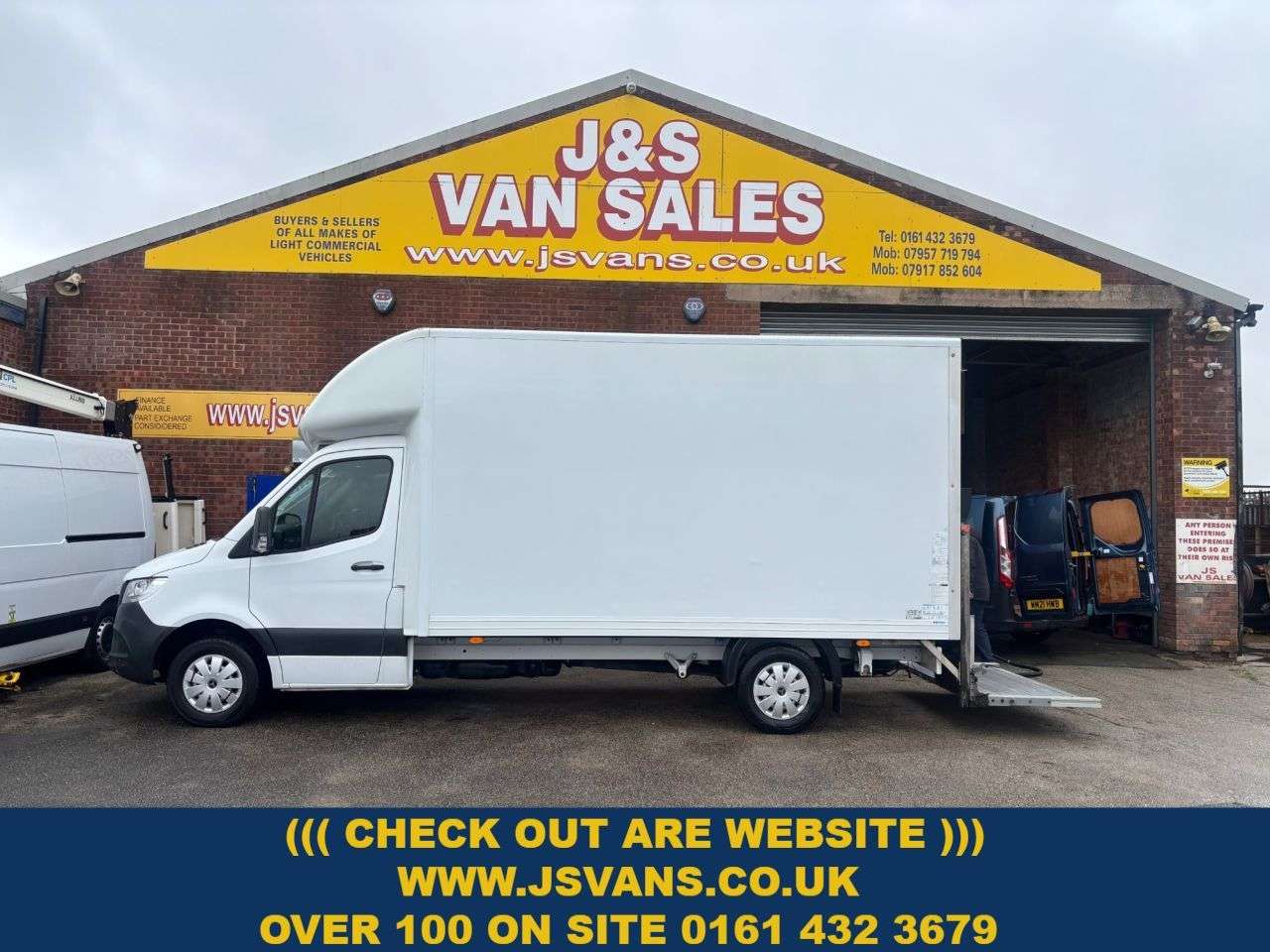 A 2021 MERCEDES-BENZ SPRINTER £12995 + VAT LUTON BOX VAN STOCKPORT / MANCHESTER A 2021 MERCEDES-BENZ SPRINTER £12995 + VAT LUTON BOX VAN STOCKPORT / MANCHESTER