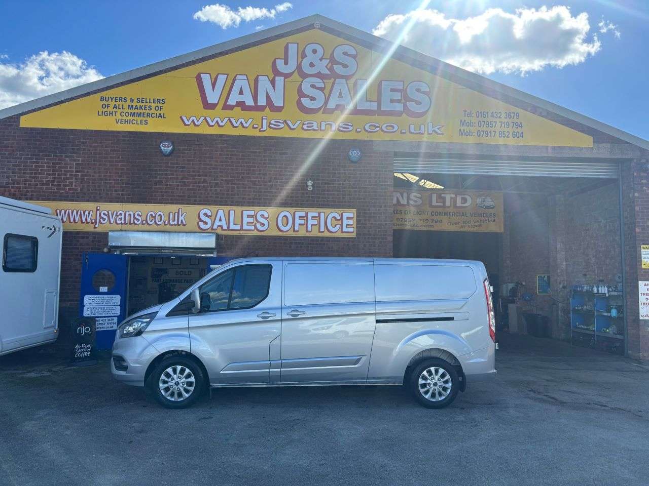 A 2023 FORD TRANSIT CUSTOM £17995 + VAT L.T.D VAN LOW MLS STOCKPORT / MANCHESTER A 2023 FORD TRANSIT CUSTOM £17995 + VAT L.T.D VAN LOW MLS STOCKPORT / MANCHESTER