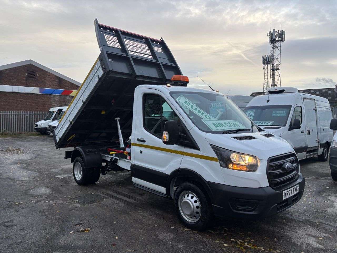 A 2024 FORD TRANSIT 2.0 350 EcoBlue 1 STOP TIPPER 2dr Diesel Manual RWD L2 Euro 6 (s/s) (130 ps A 2024 FORD TRANSIT 2.0 350 EcoBlue 1 STOP TIPPER 2dr Diesel Manual RWD L2 Euro 6 (s/s) (130 ps