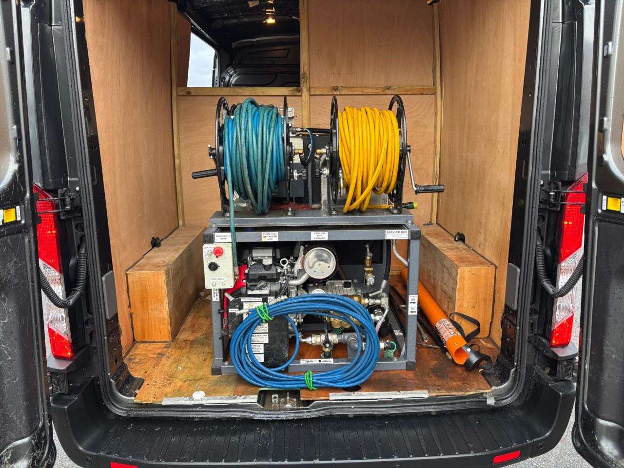 A 2024 FORD TRANSIT 2.0 350 L3/H2 DRAIN JETTING VAN HONDA 2024/24 Euro 6 (s/s) (130 ps) A 2024 FORD TRANSIT 2.0 350 L3/H2 DRAIN JETTING VAN HONDA 2024/24 Euro 6 (s/s) (130 ps)