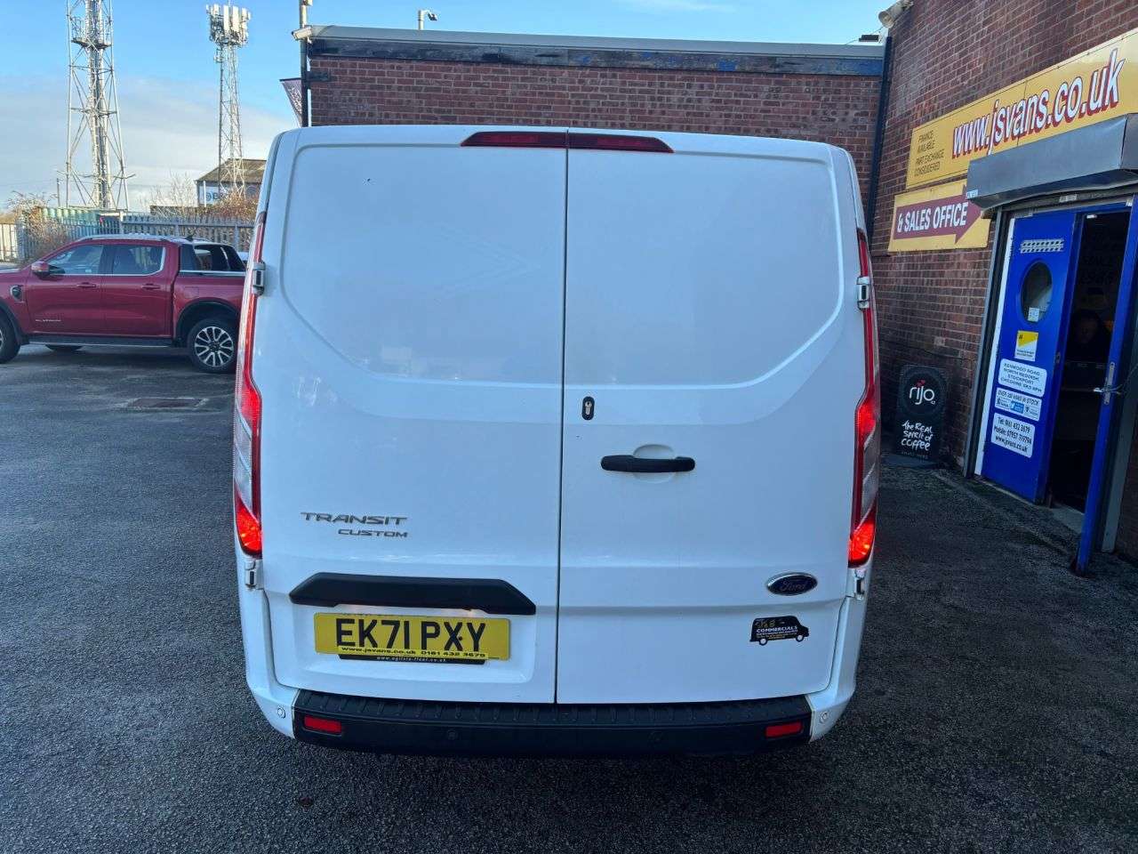 A 2022 FORD TRANSIT CUSTOM £6995 + VAT TREND A/C VAN STOCKPORT / MANCHESTER A 2022 FORD TRANSIT CUSTOM £6995 + VAT TREND A/C VAN STOCKPORT / MANCHESTER