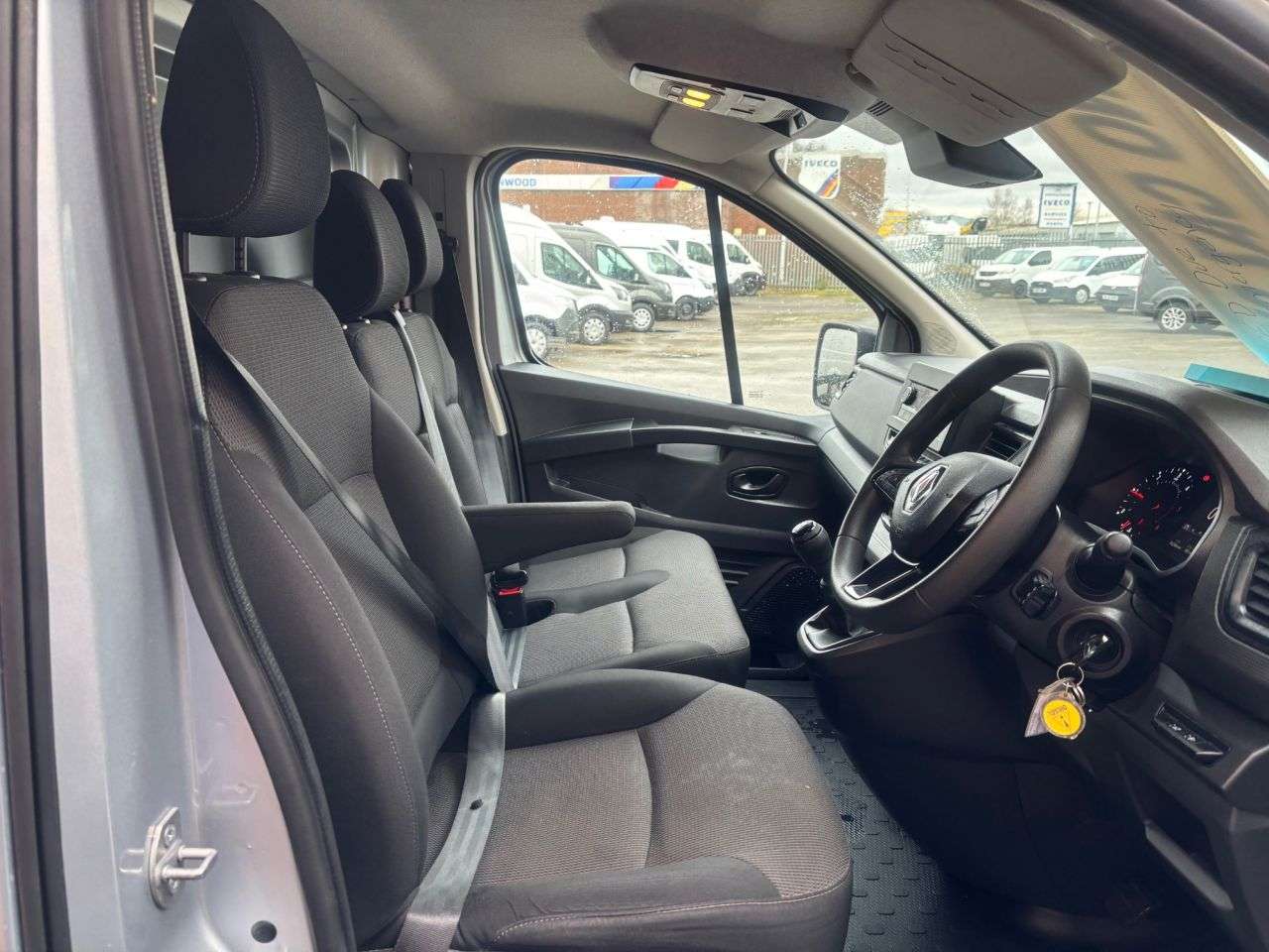 2022 RENAULT TRAFIC 2022 RENAULT TRAFIC