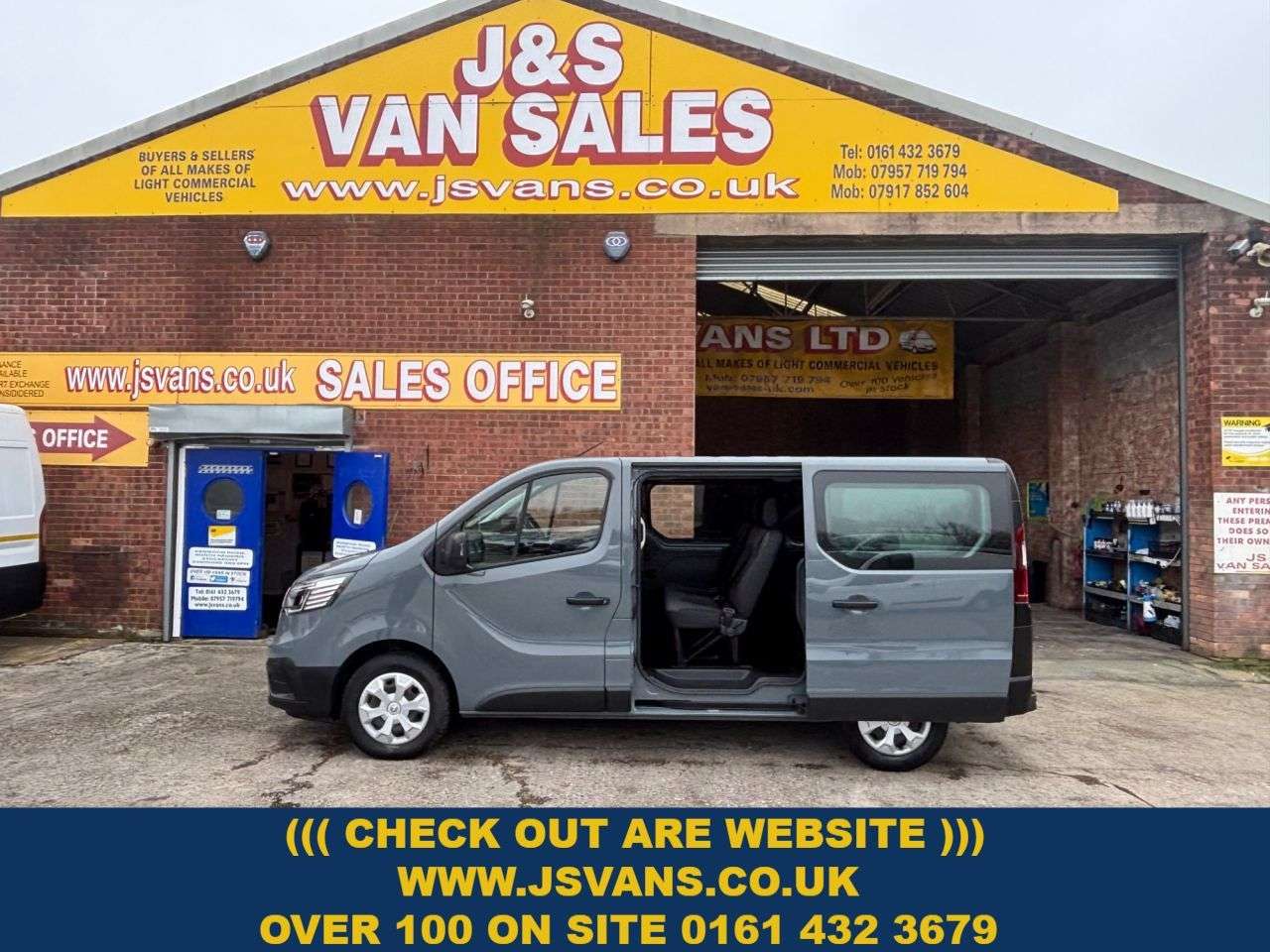 A 2024 RENAULT TRAFIC 2.0 dCi SL28 Business Minibus Double Cab 5dr Diesel Manual L1 H1 Euro 6 (s/ A 2024 RENAULT TRAFIC 2.0 dCi SL28 Business Minibus Double Cab 5dr Diesel Manual L1 H1 Euro 6 (s/