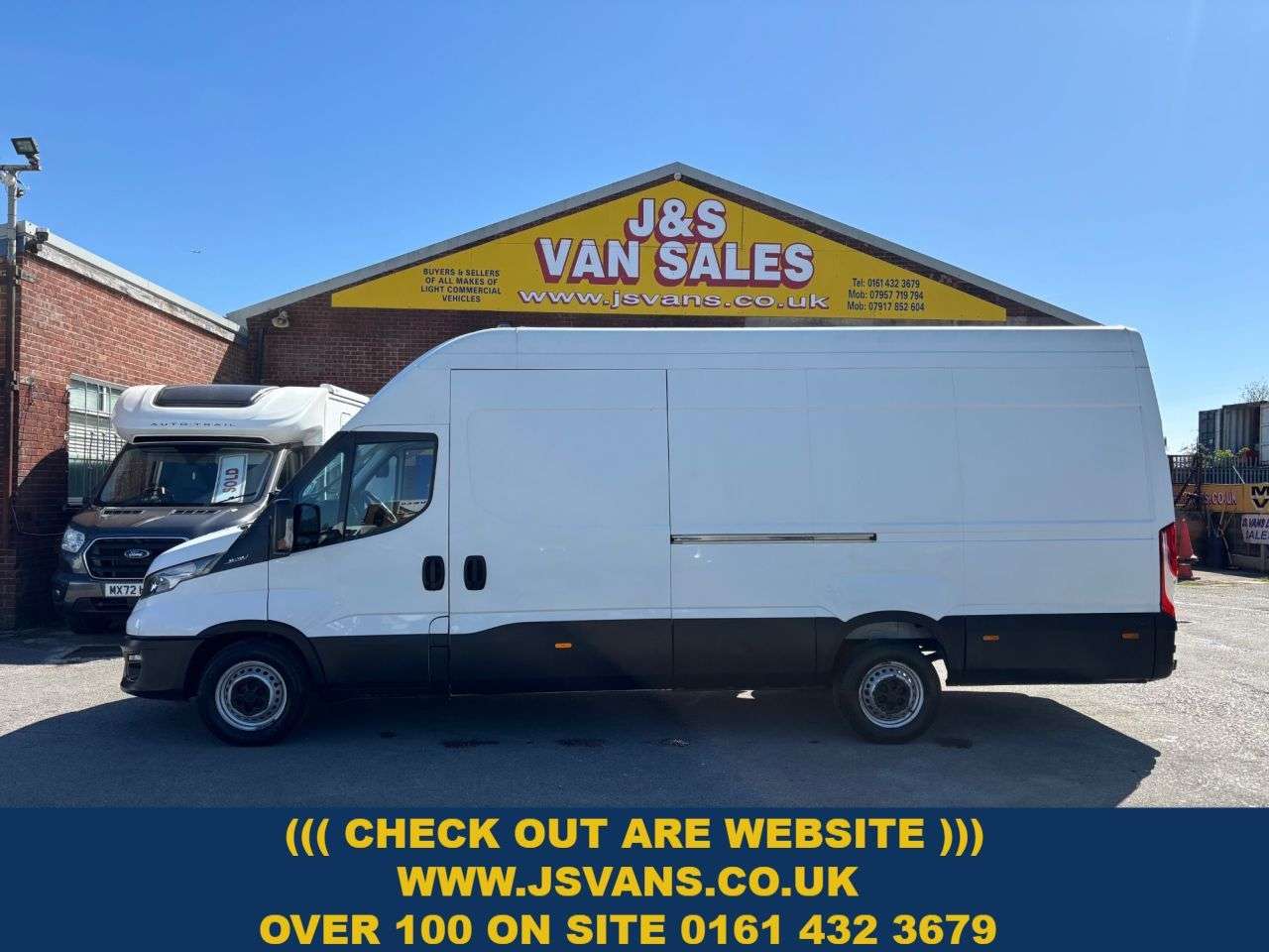 A 2020 IVECO DAILY 2.3D HPI 14V Business MAXI HI TOP LWB H3 Euro 6 (s/s) (140 ps) + A/C A 2020 IVECO DAILY 2.3D HPI 14V Business MAXI HI TOP LWB H3 Euro 6 (s/s) (140 ps) + A/C