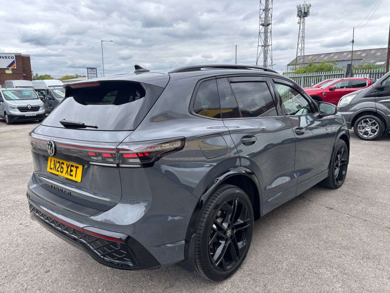 A 2026 VOLKSWAGEN TIGUAN 1.5 eTSI MHEV R Black Edition SUV 5dr Petrol Hybrid DSG Euro 6 (s/s) (150 p A 2026 VOLKSWAGEN TIGUAN 1.5 eTSI MHEV R Black Edition SUV 5dr Petrol Hybrid DSG Euro 6 (s/s) (150 p