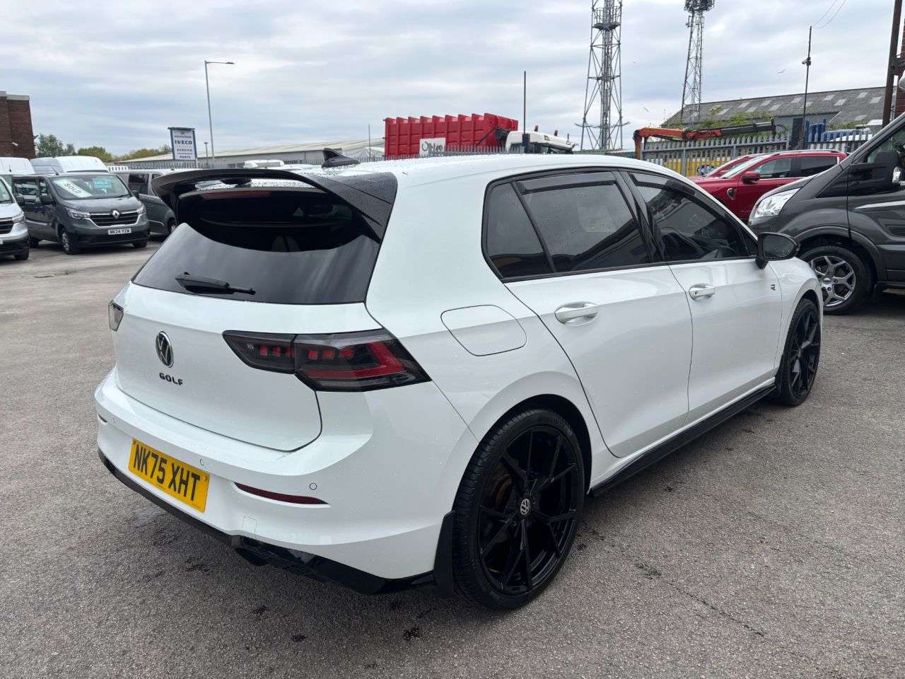A 2025 VOLKSWAGEN GOLF 1.5 eTSI MHEV Black Edition Hatchback 5dr Petrol Hybrid DSG Euro 6 (s/s) (1 A 2025 VOLKSWAGEN GOLF 1.5 eTSI MHEV Black Edition Hatchback 5dr Petrol Hybrid DSG Euro 6 (s/s) (1
