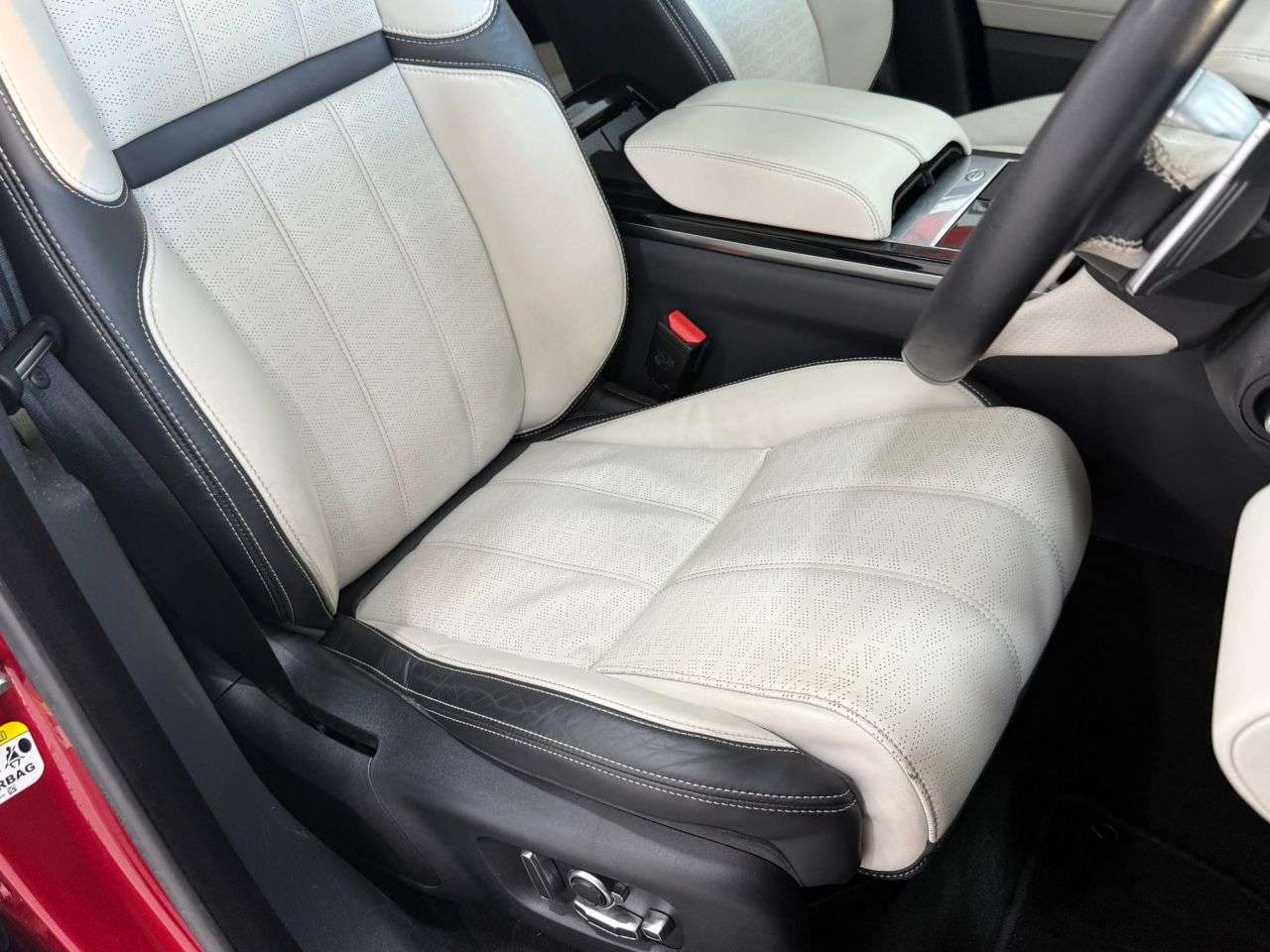 2018 LAND ROVER RANGE ROVER VELAR 2018 LAND ROVER RANGE ROVER VELAR