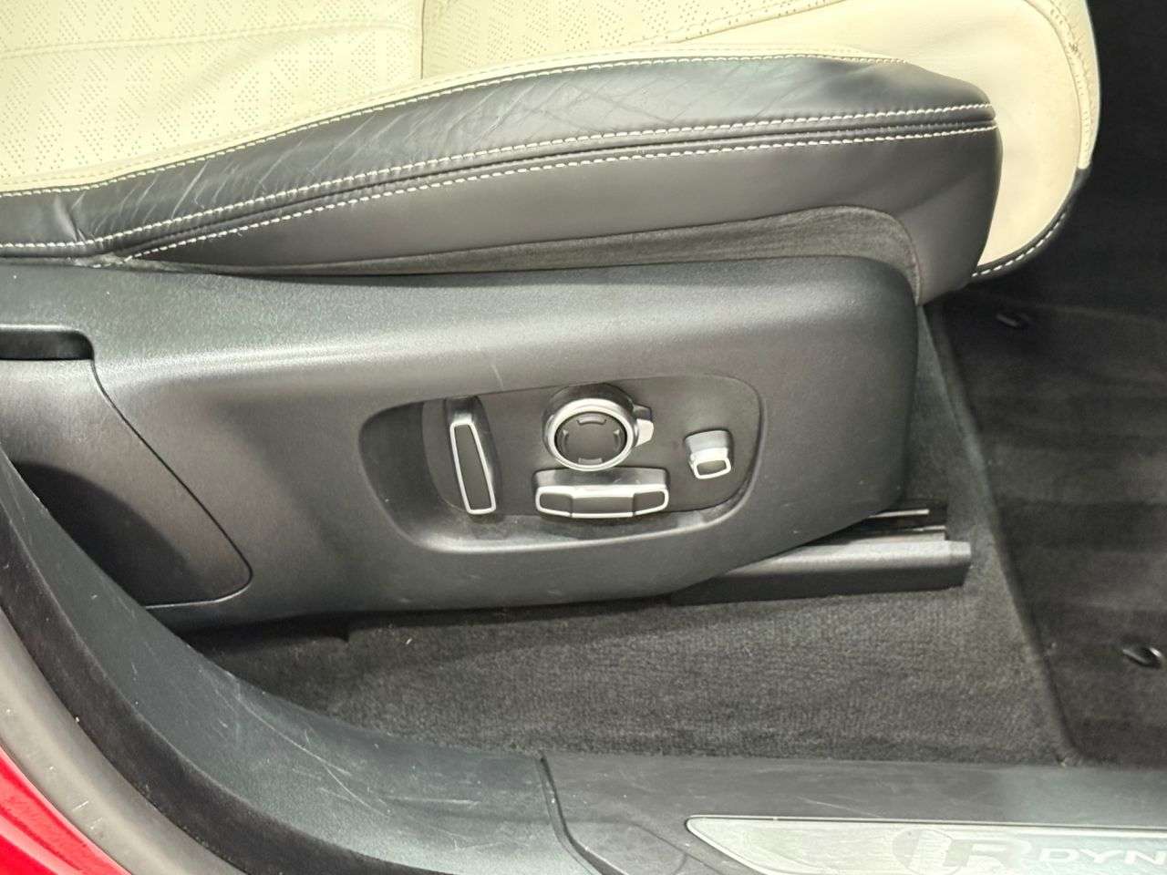 2018 LAND ROVER RANGE ROVER VELAR 2018 LAND ROVER RANGE ROVER VELAR