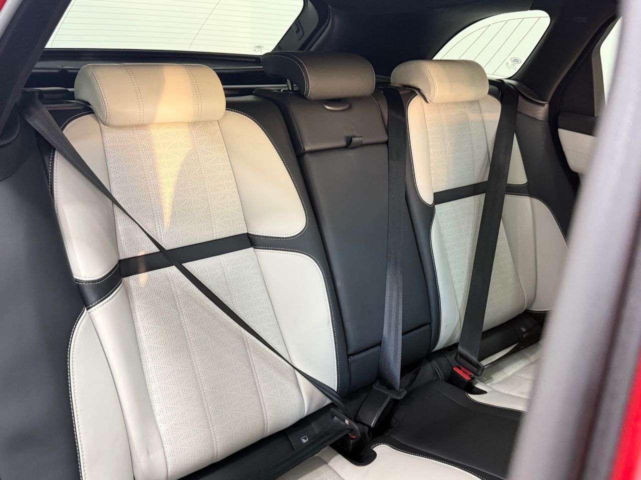 2018 LAND ROVER RANGE ROVER VELAR 2018 LAND ROVER RANGE ROVER VELAR