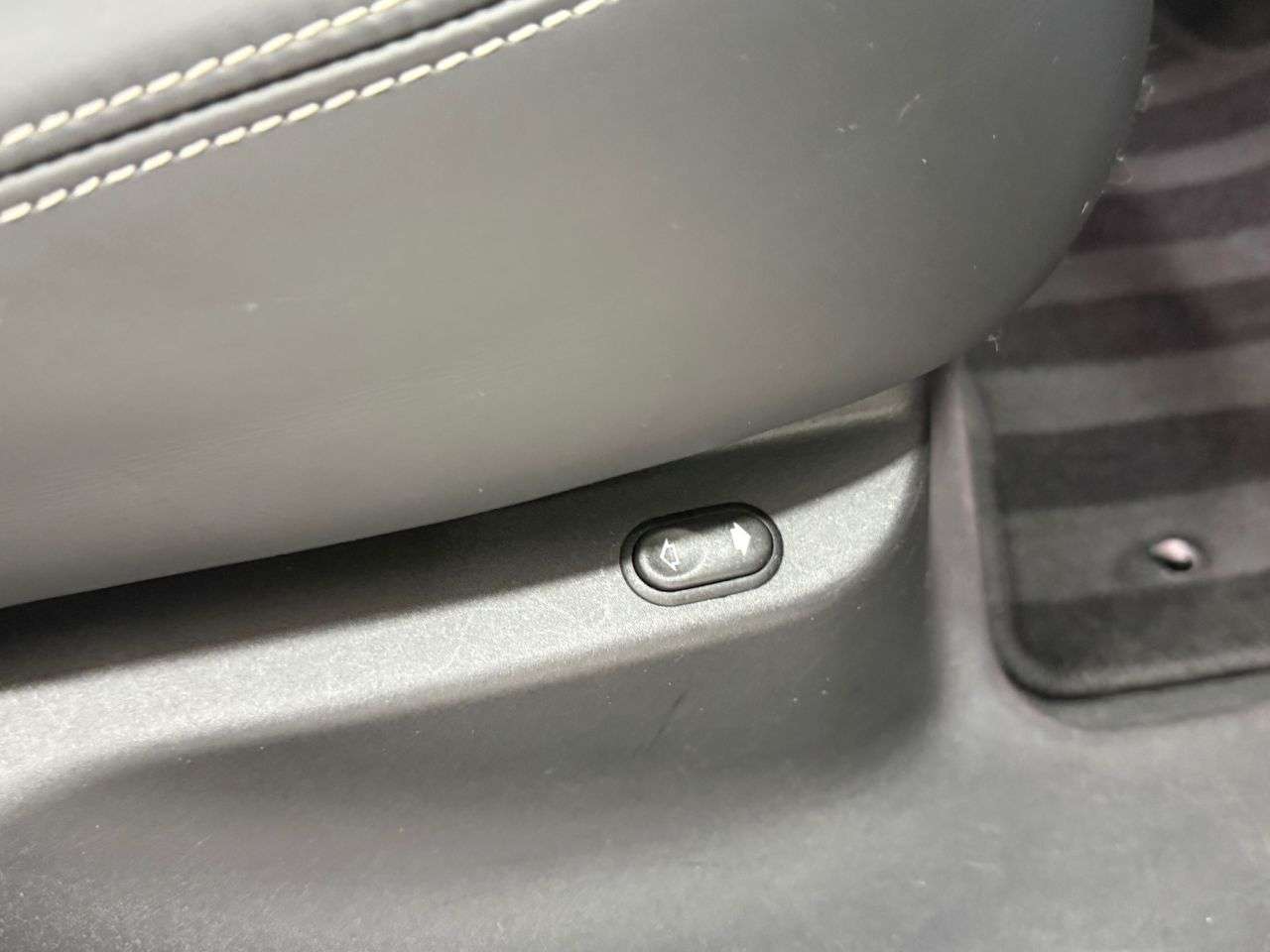 2018 LAND ROVER RANGE ROVER VELAR 2018 LAND ROVER RANGE ROVER VELAR