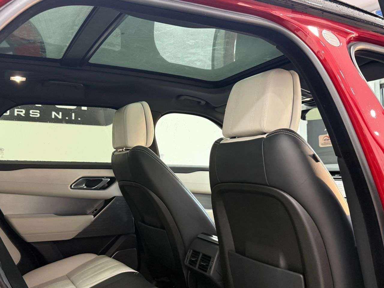 2018 LAND ROVER RANGE ROVER VELAR 2018 LAND ROVER RANGE ROVER VELAR