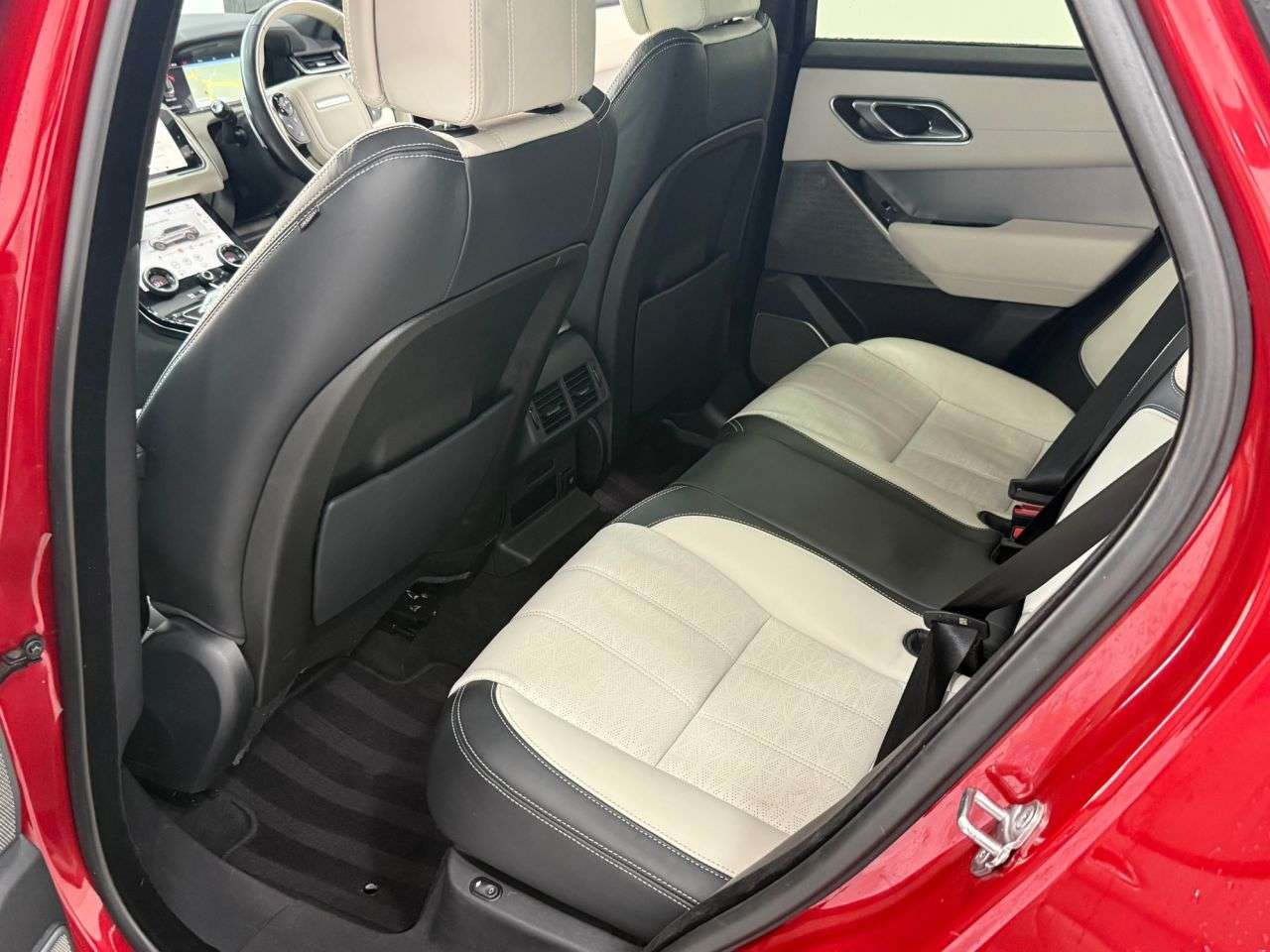 2018 LAND ROVER RANGE ROVER VELAR 2018 LAND ROVER RANGE ROVER VELAR