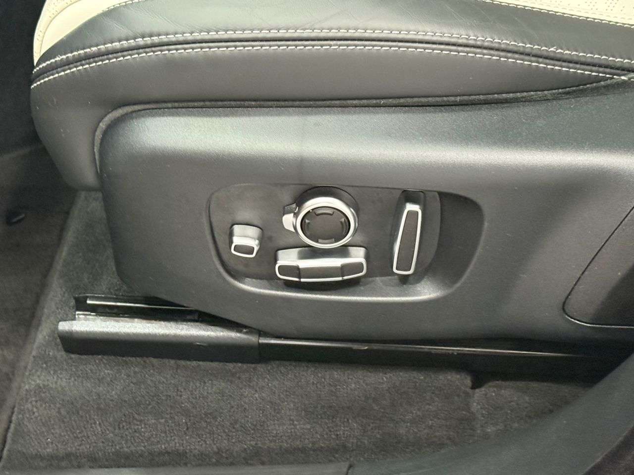 2018 LAND ROVER RANGE ROVER VELAR 2018 LAND ROVER RANGE ROVER VELAR