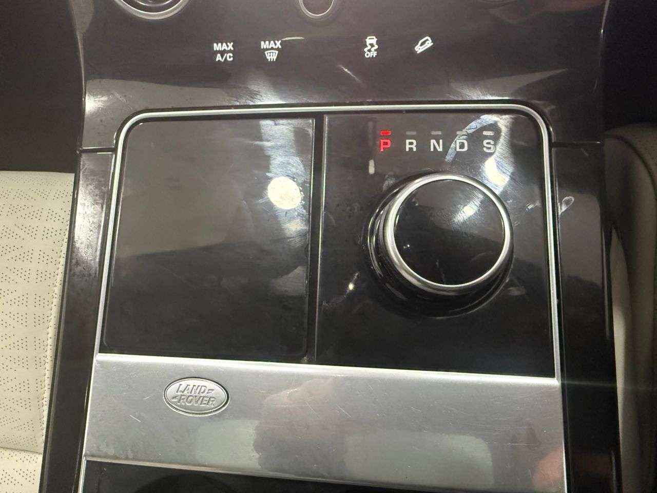 2018 LAND ROVER RANGE ROVER VELAR 2018 LAND ROVER RANGE ROVER VELAR