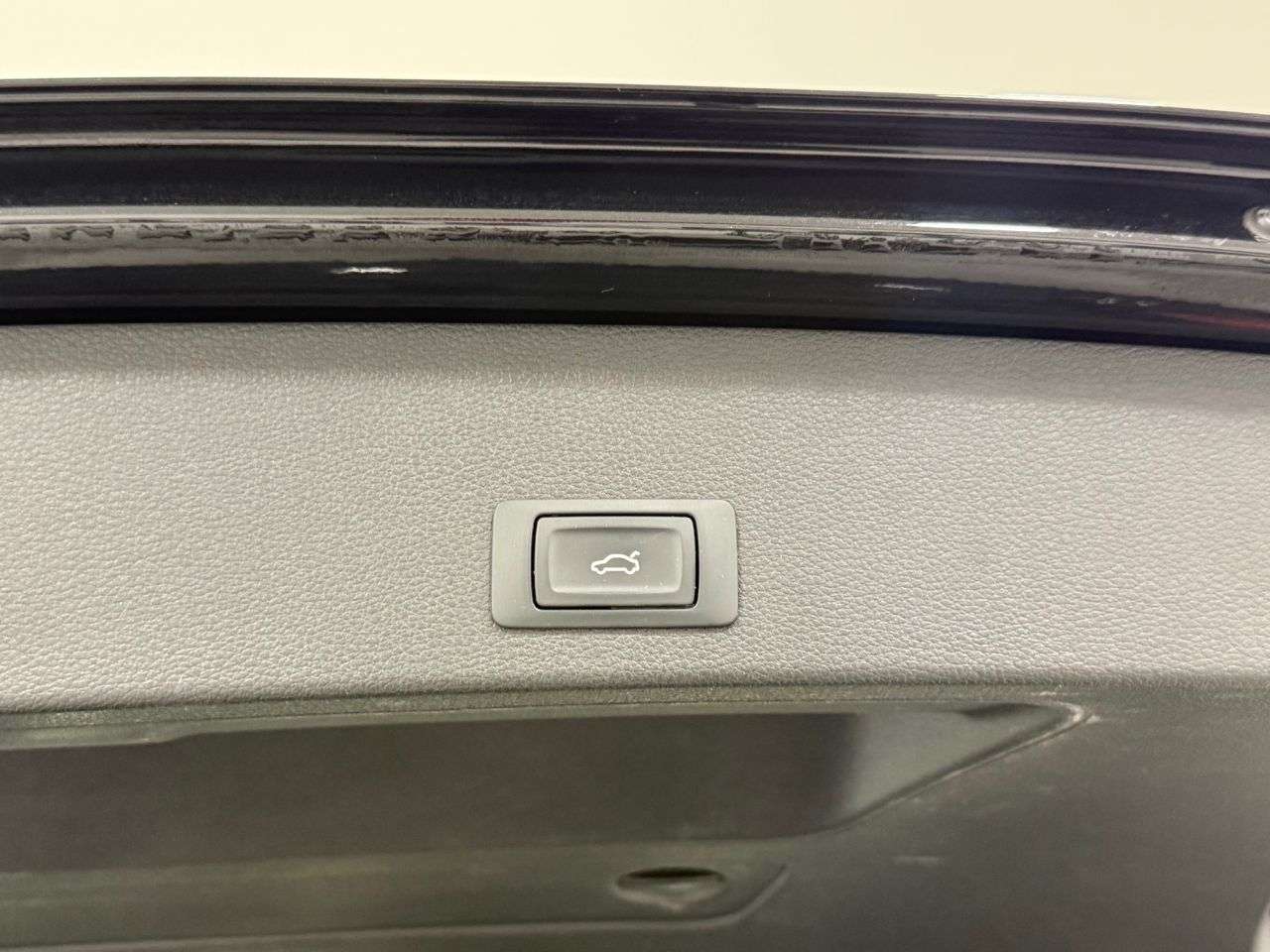 2018 AUDI Q2 2018 AUDI Q2