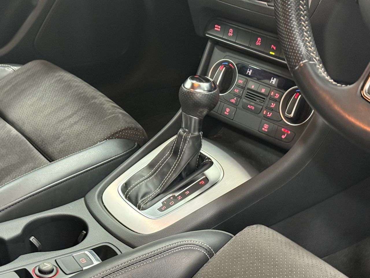 2016 AUDI Q3 2016 AUDI Q3