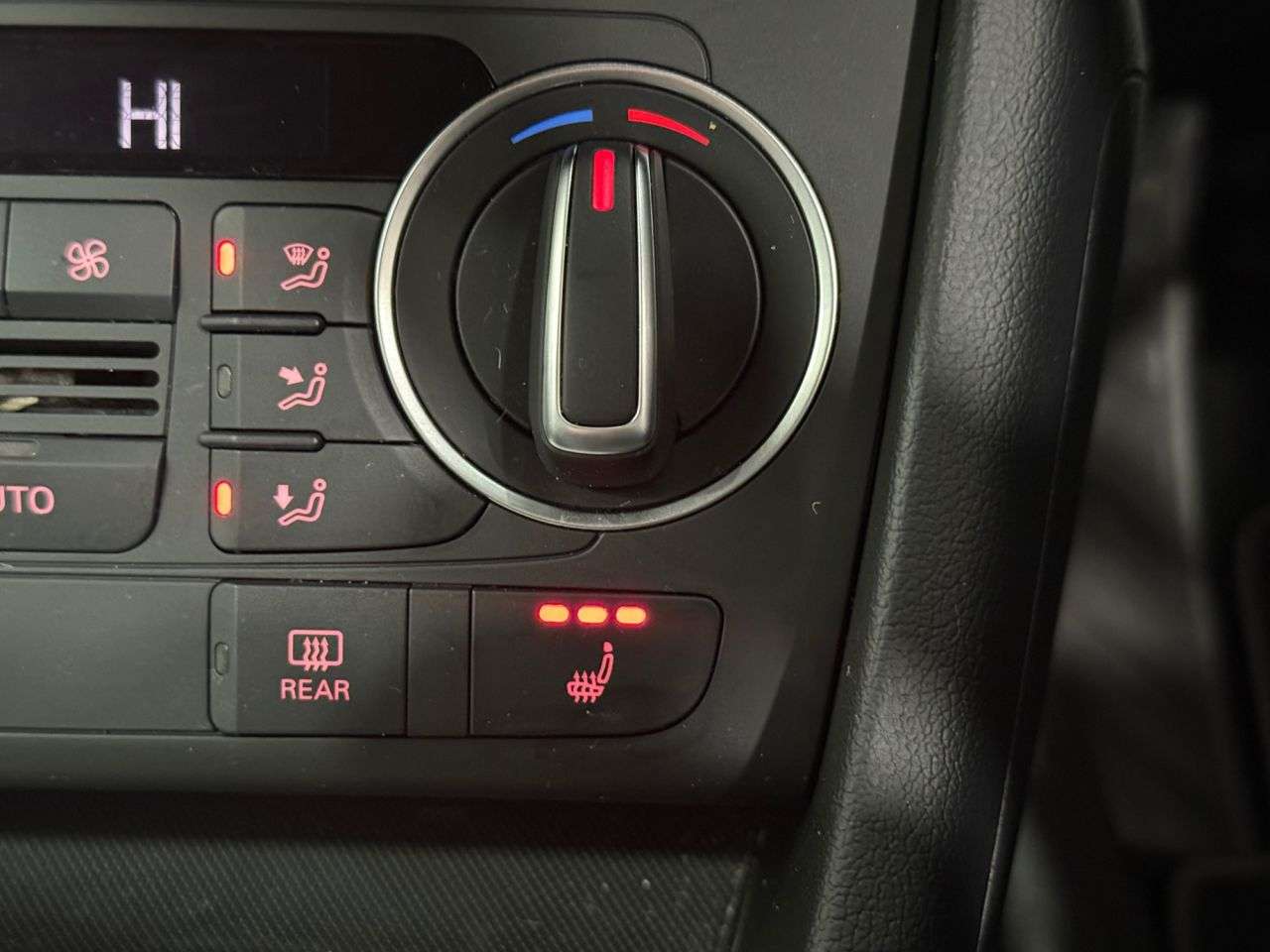 2016 AUDI Q3 2016 AUDI Q3