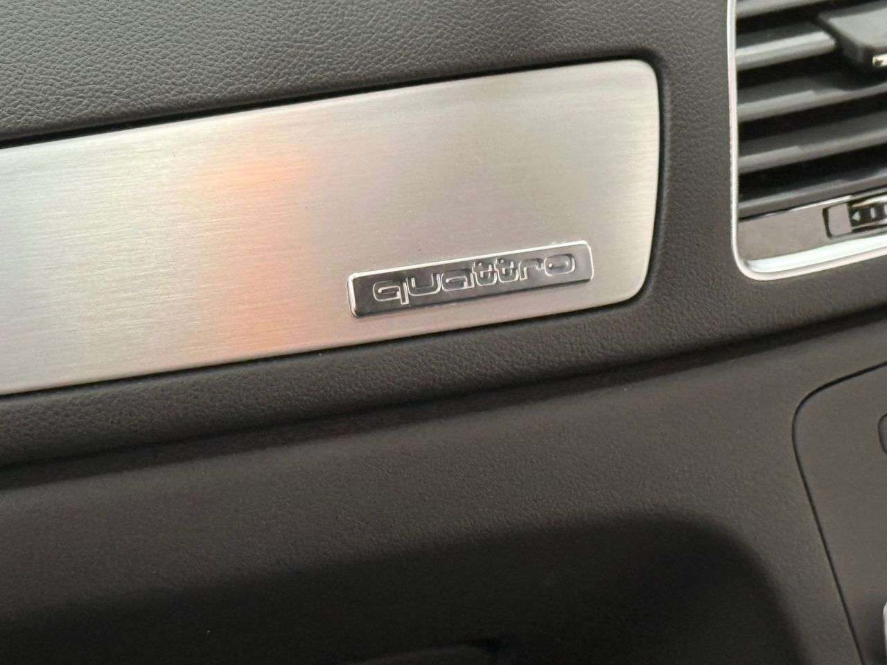 2016 AUDI Q3 2016 AUDI Q3