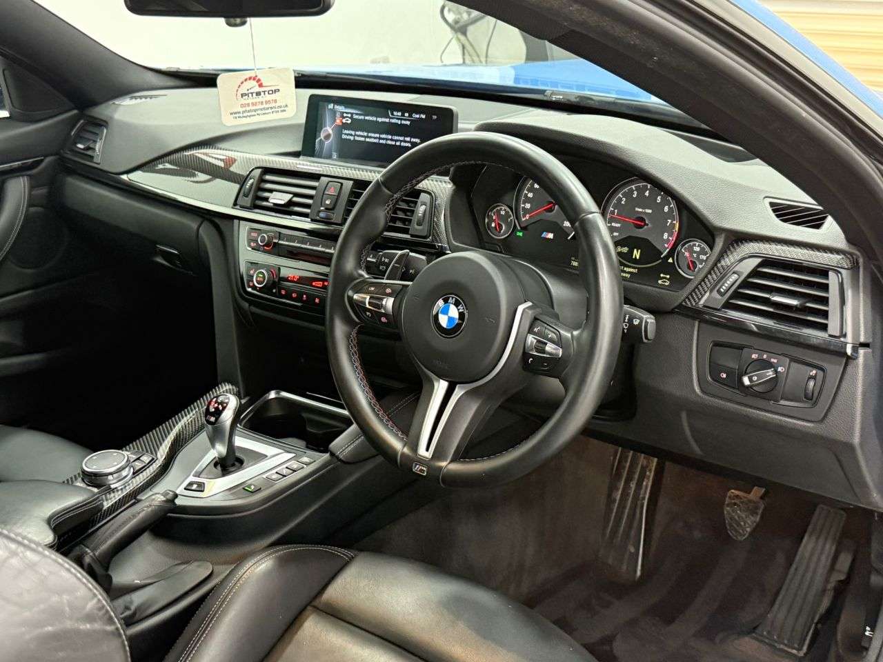 2015 BMW M4 2015 BMW M4