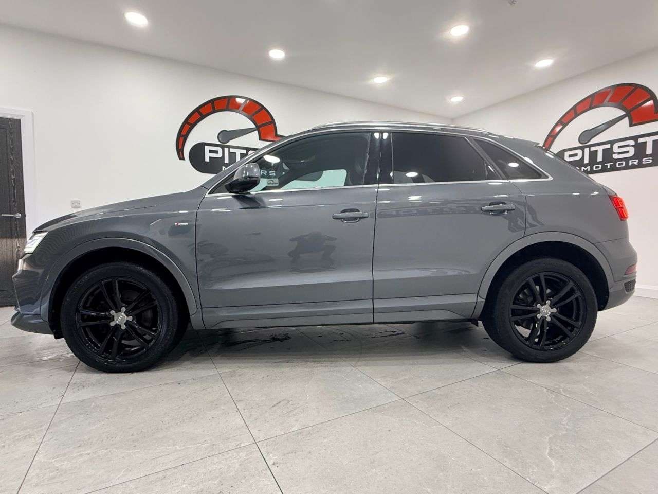2017 AUDI Q3 2017 AUDI Q3