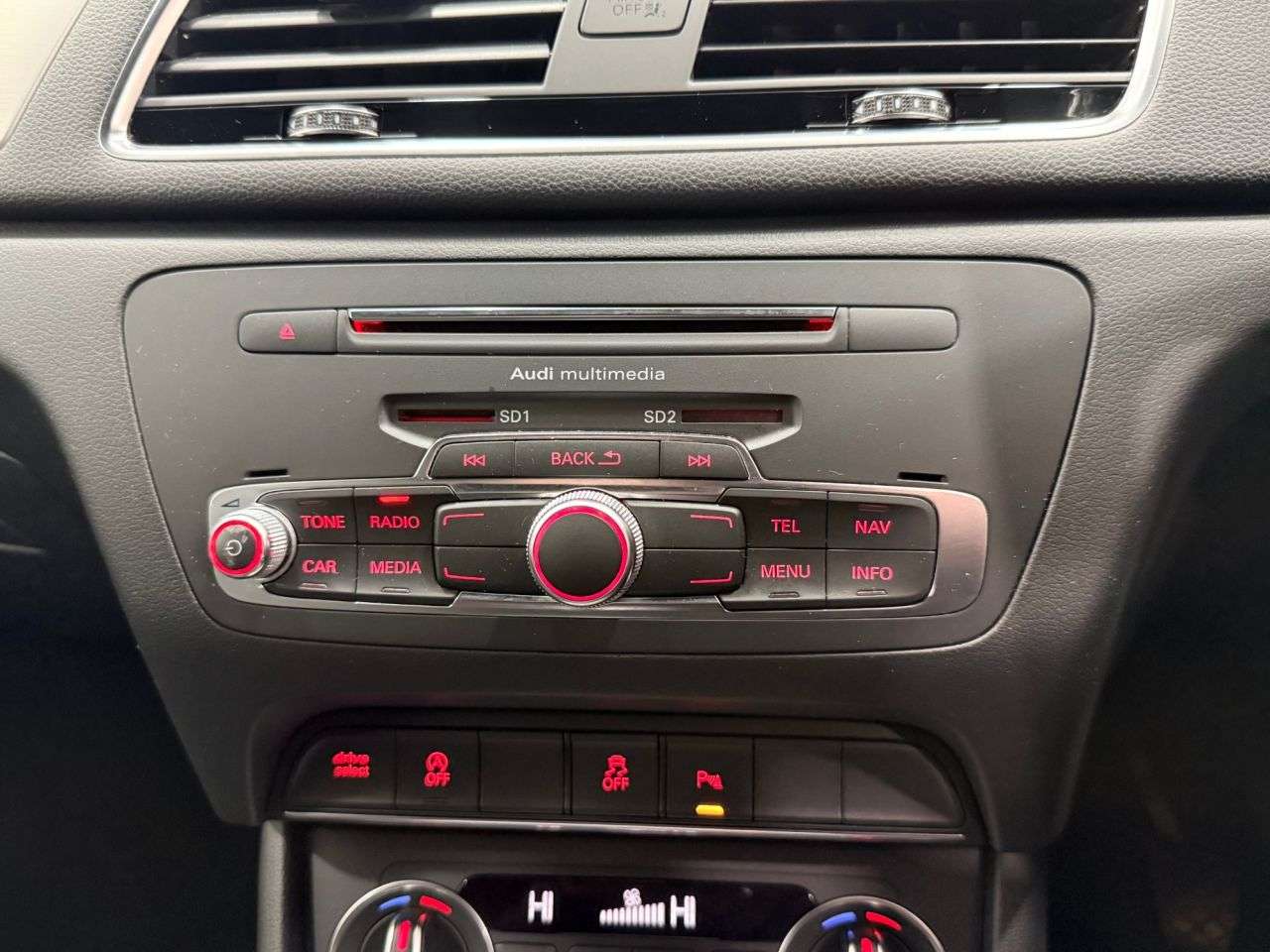 2017 AUDI Q3 2017 AUDI Q3