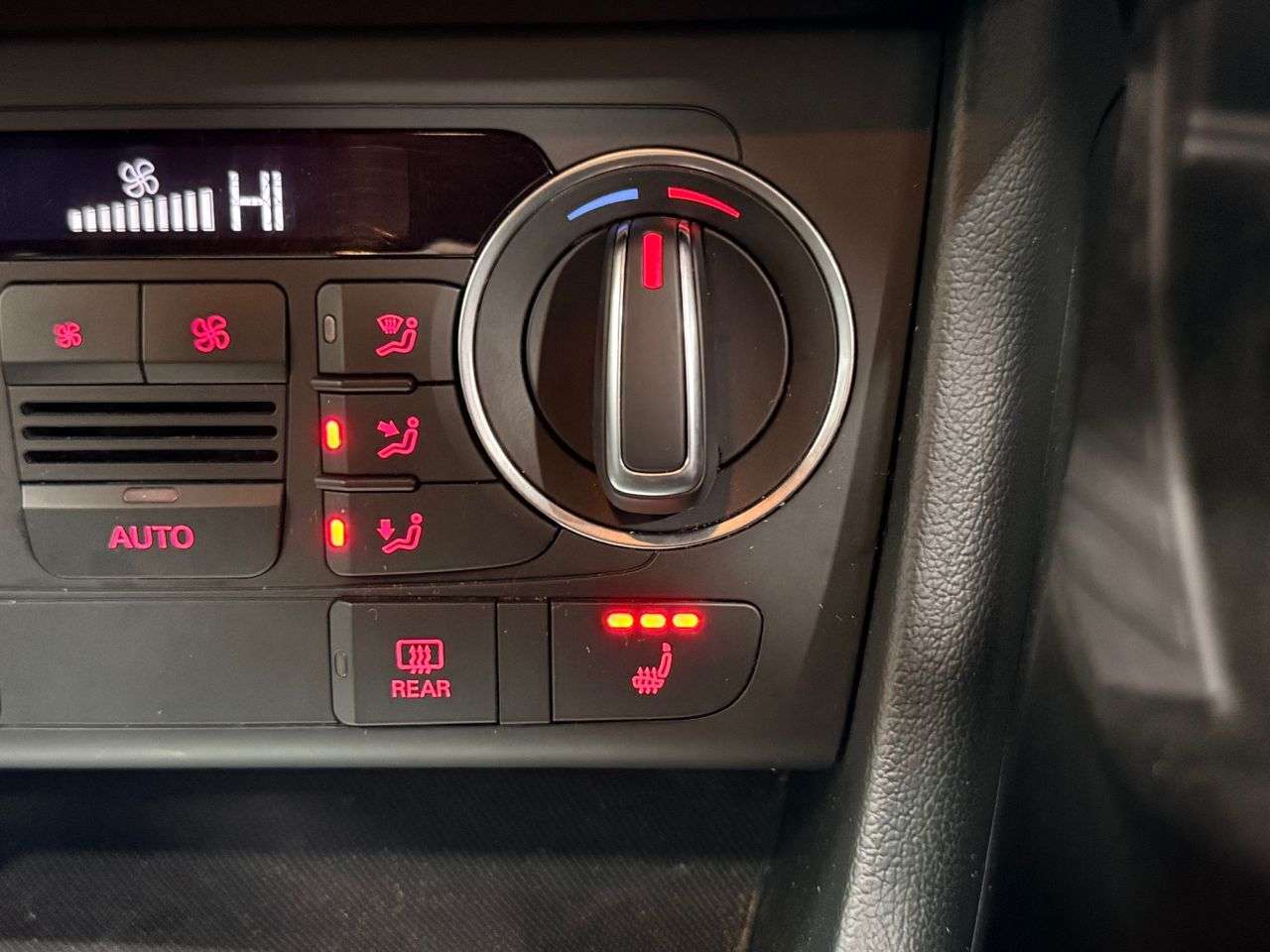 2017 AUDI Q3 2017 AUDI Q3