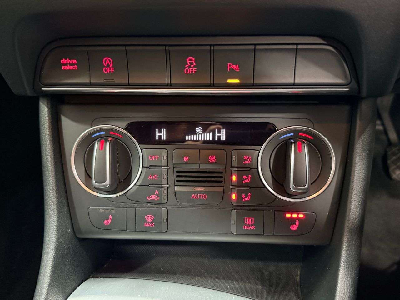 2017 AUDI Q3 2017 AUDI Q3