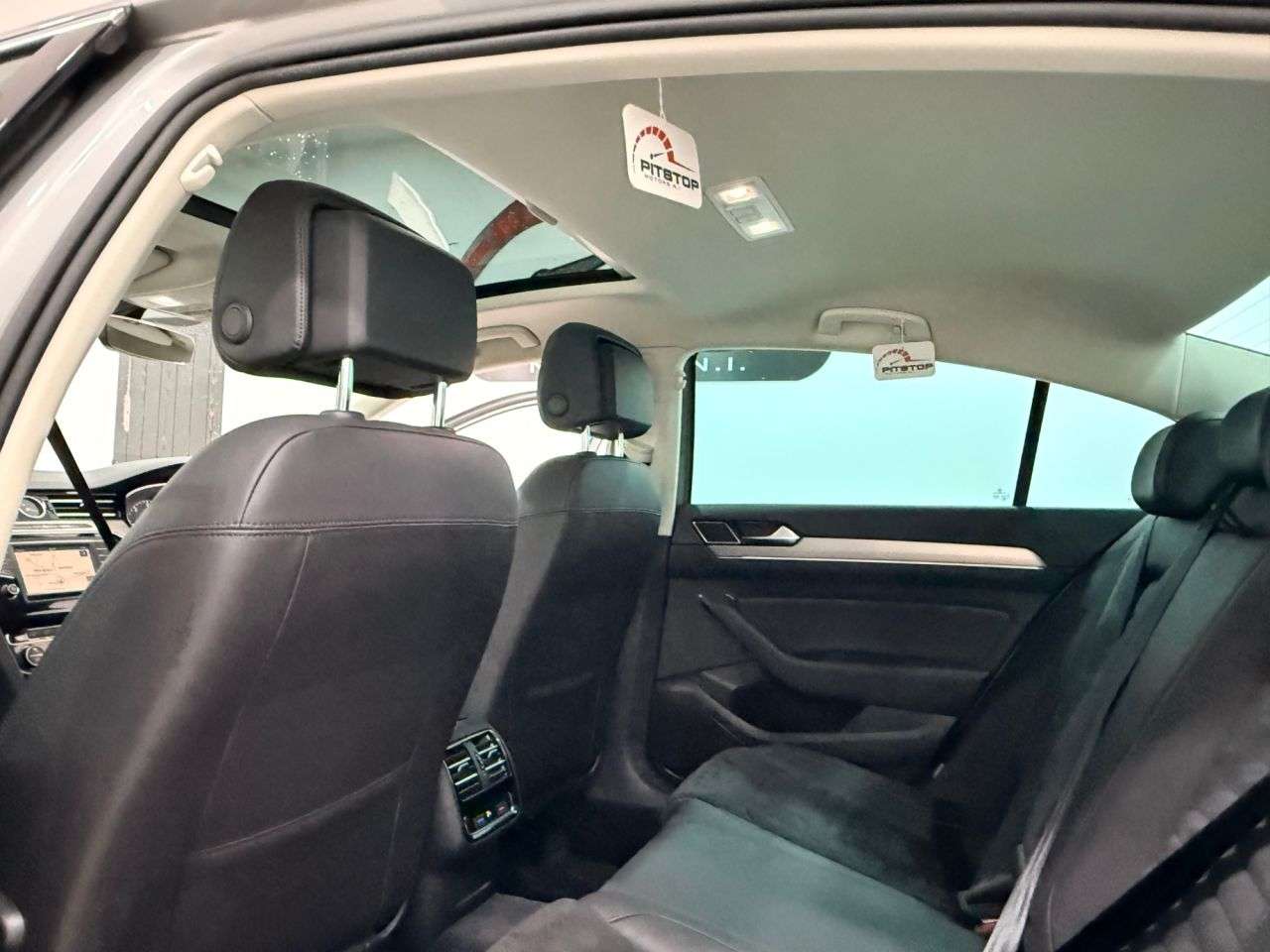 2017 VOLKSWAGEN PASSAT 2017 VOLKSWAGEN PASSAT