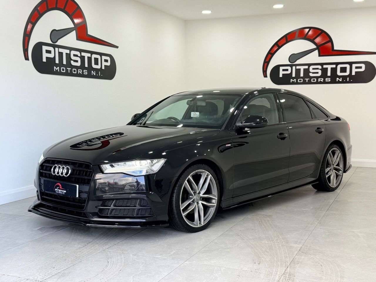 A 2018 AUDI A6 SALOON 2.0 TDI ultra Black Edition Saloon 4dr Diesel Manual Euro 6 (s/s) (190 ps) A 2018 AUDI A6 SALOON 2.0 TDI ultra Black Edition Saloon 4dr Diesel Manual Euro 6 (s/s) (190 ps)