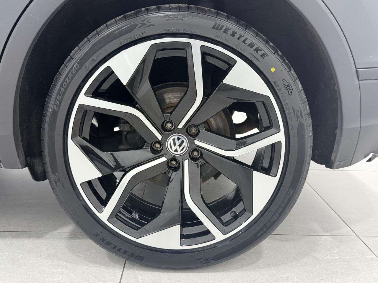 2017 VOLKSWAGEN TIGUAN 2017 VOLKSWAGEN TIGUAN