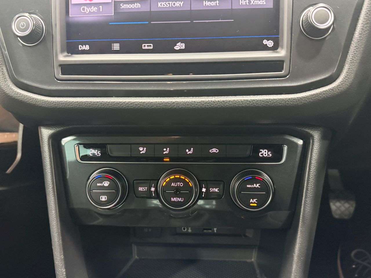 2017 VOLKSWAGEN TIGUAN 2017 VOLKSWAGEN TIGUAN