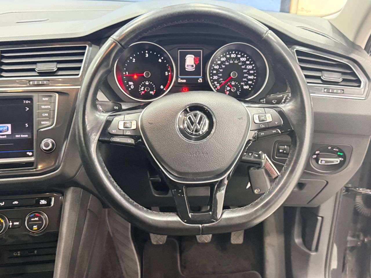 2017 VOLKSWAGEN TIGUAN 2017 VOLKSWAGEN TIGUAN