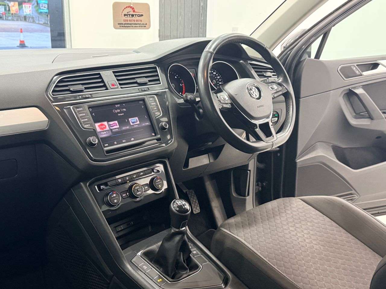 2017 VOLKSWAGEN TIGUAN 2017 VOLKSWAGEN TIGUAN